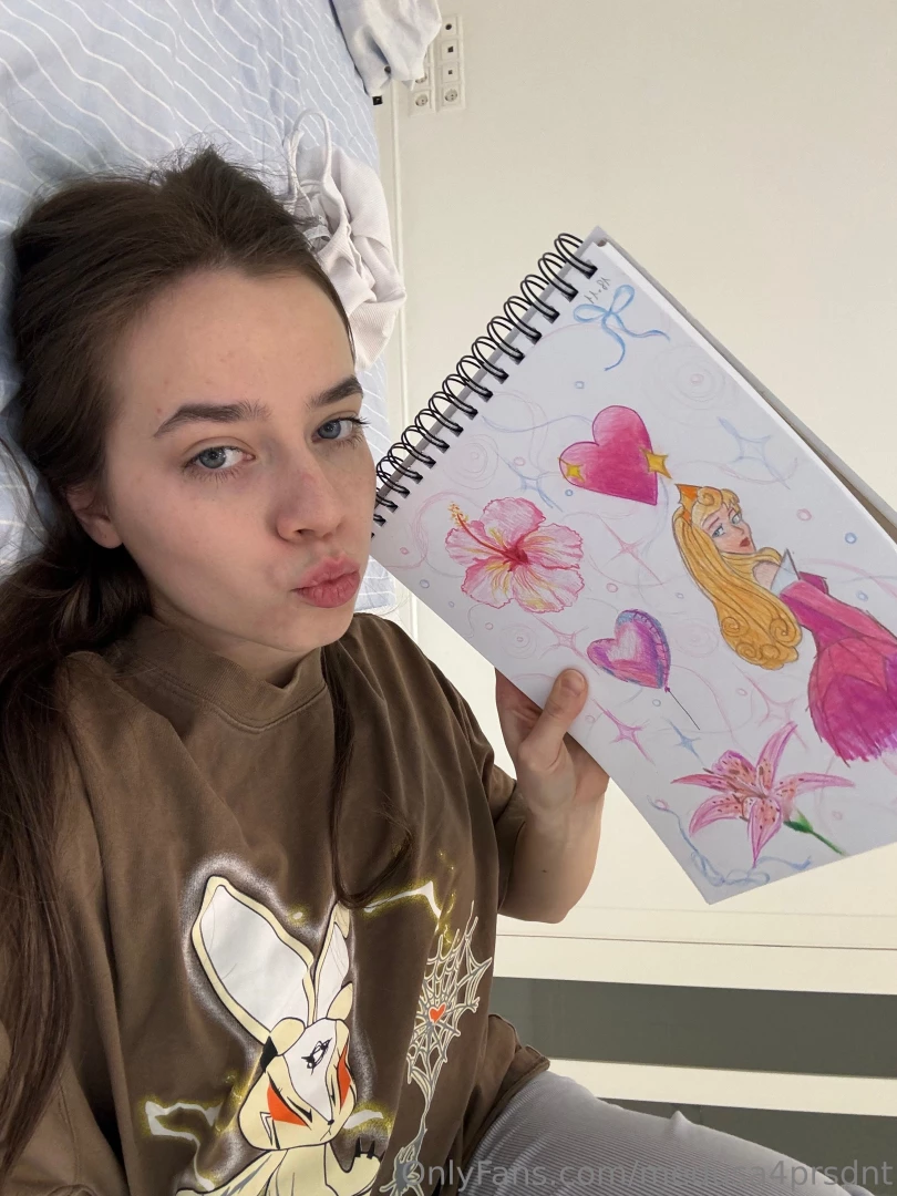 Trying to be more consistent with drawing i hope i can film you a part 1 