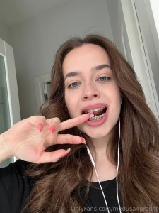 Sooo tell me what s that one song you could play on repeat forever i part 1