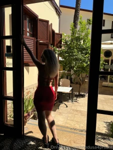 I romanticise everything cause i m made of love