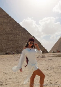 Hottest girl in the desert