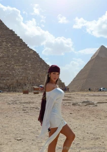 Hottest girl in the desert part 1