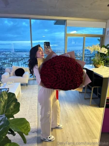 I m a big lover girl at heart i just want some flowers from someone