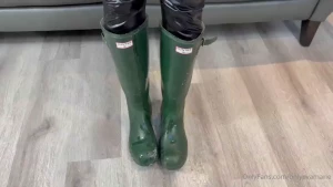 Eggy wellies eggy pantyhose 11 minutes long watch me with my green