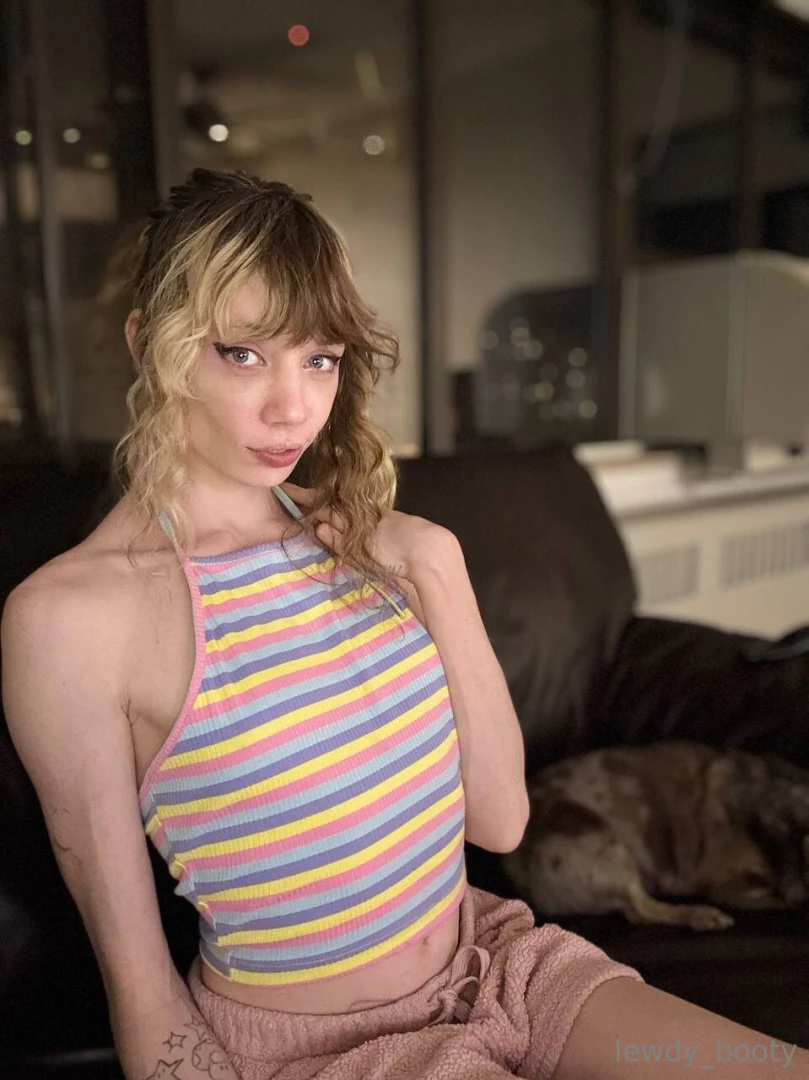 I have so much more to show you baby dm me 