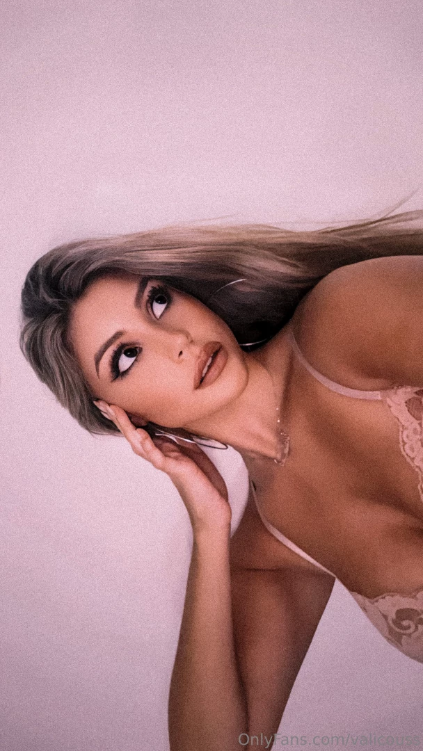 Feelin cute today who will be my tonight s bf 