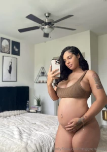 Don t worry i don t kiss and tell