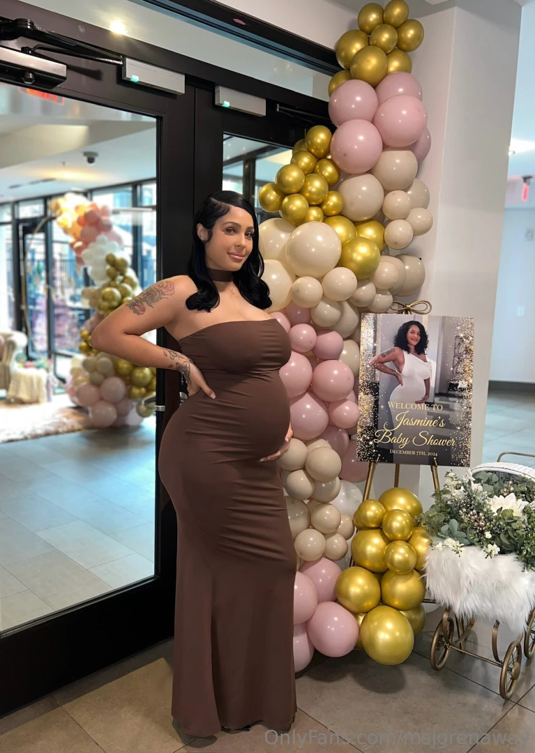 Happy girls do it best 