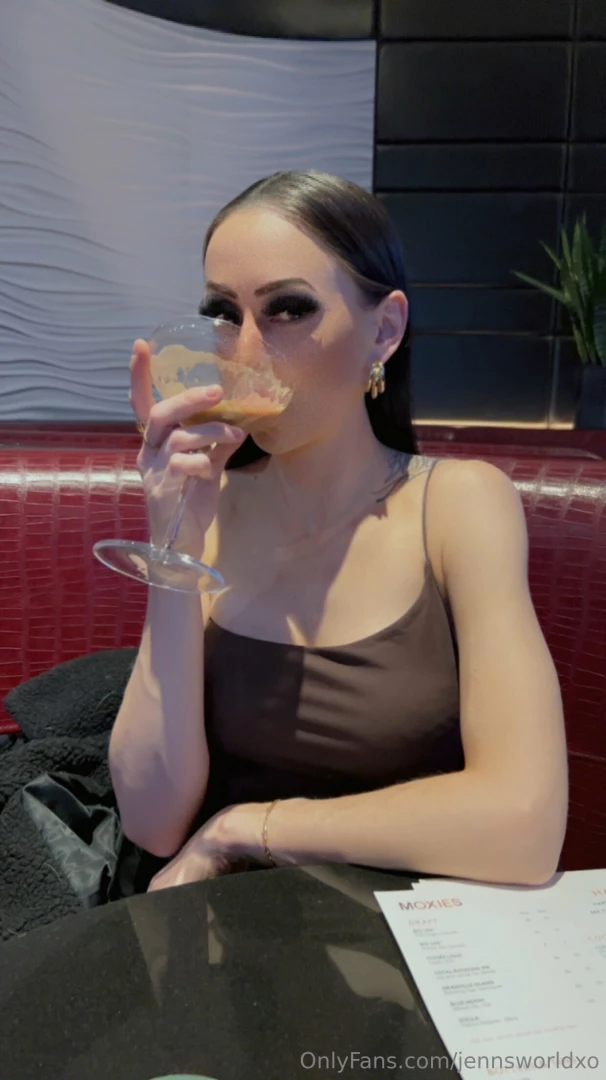 What expression is my face giving also can you guess my favourite part 1 