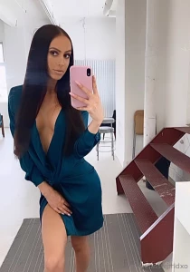 She know how to do it