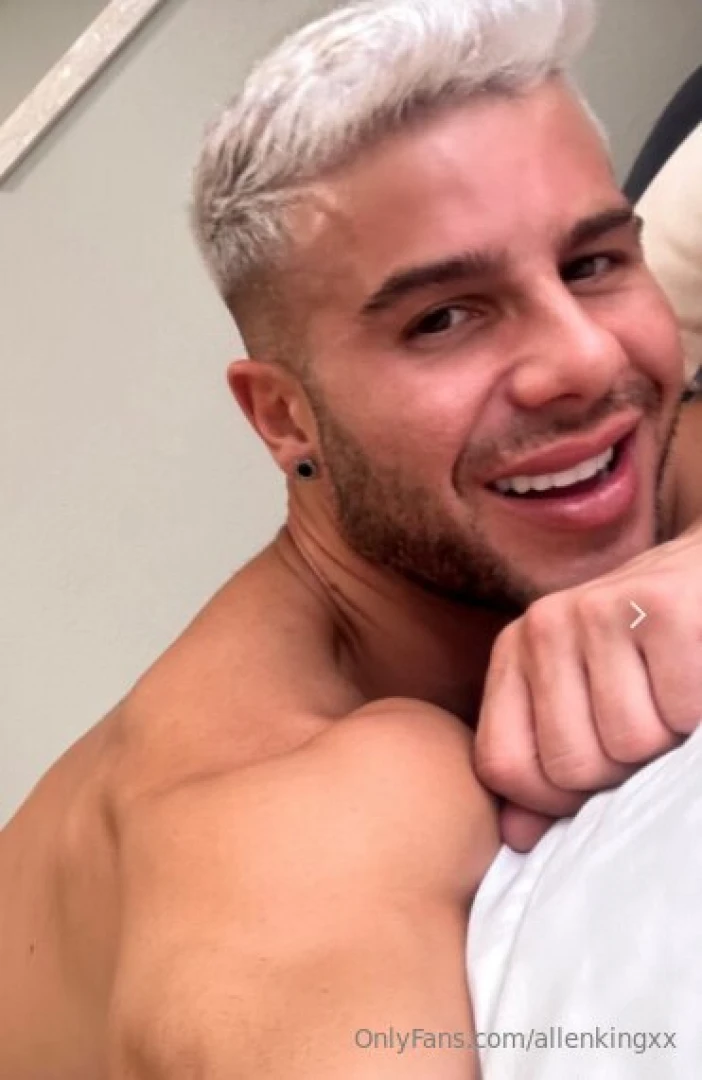 U will see this smile every time i will feel u inside 