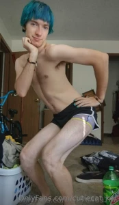 My new friend ariel mermaidia gorgeous and gay sexy and loves dressing part 3