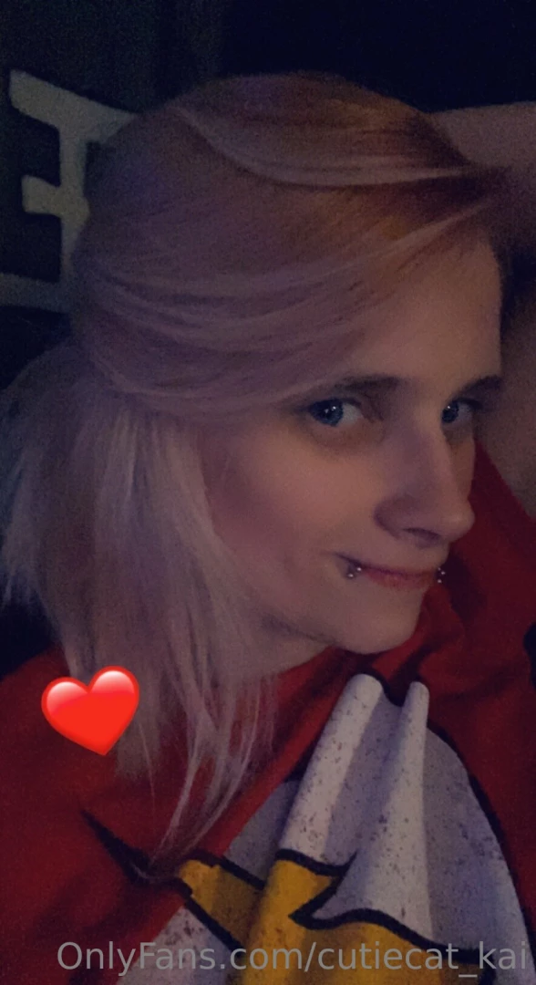 I changed my hair the color is pink amethyst you can kinda see it but 