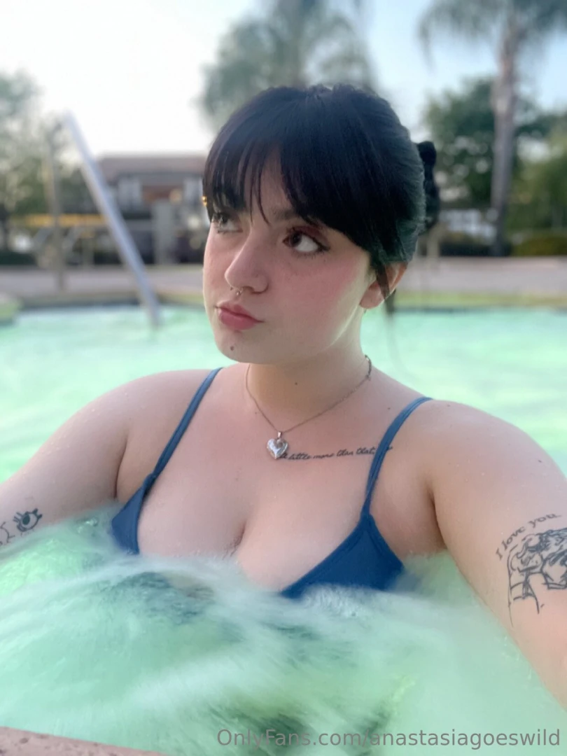 When the water s warm but i m still the hottest thing in it 