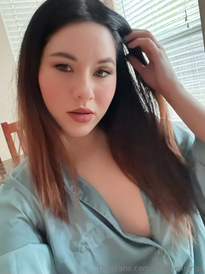 Send any emoji if you re horny right now part 11 