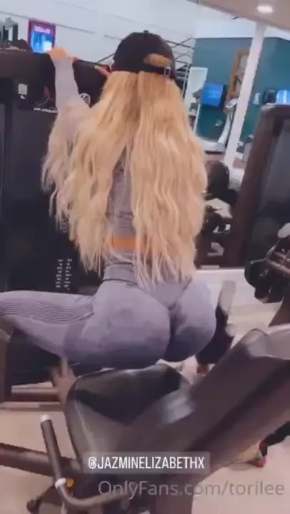 Gym sesh booty gains 