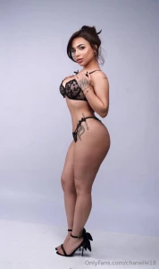 I m so horny right now babe cum play with me pm me daddy