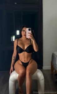 Love wearing black part 1