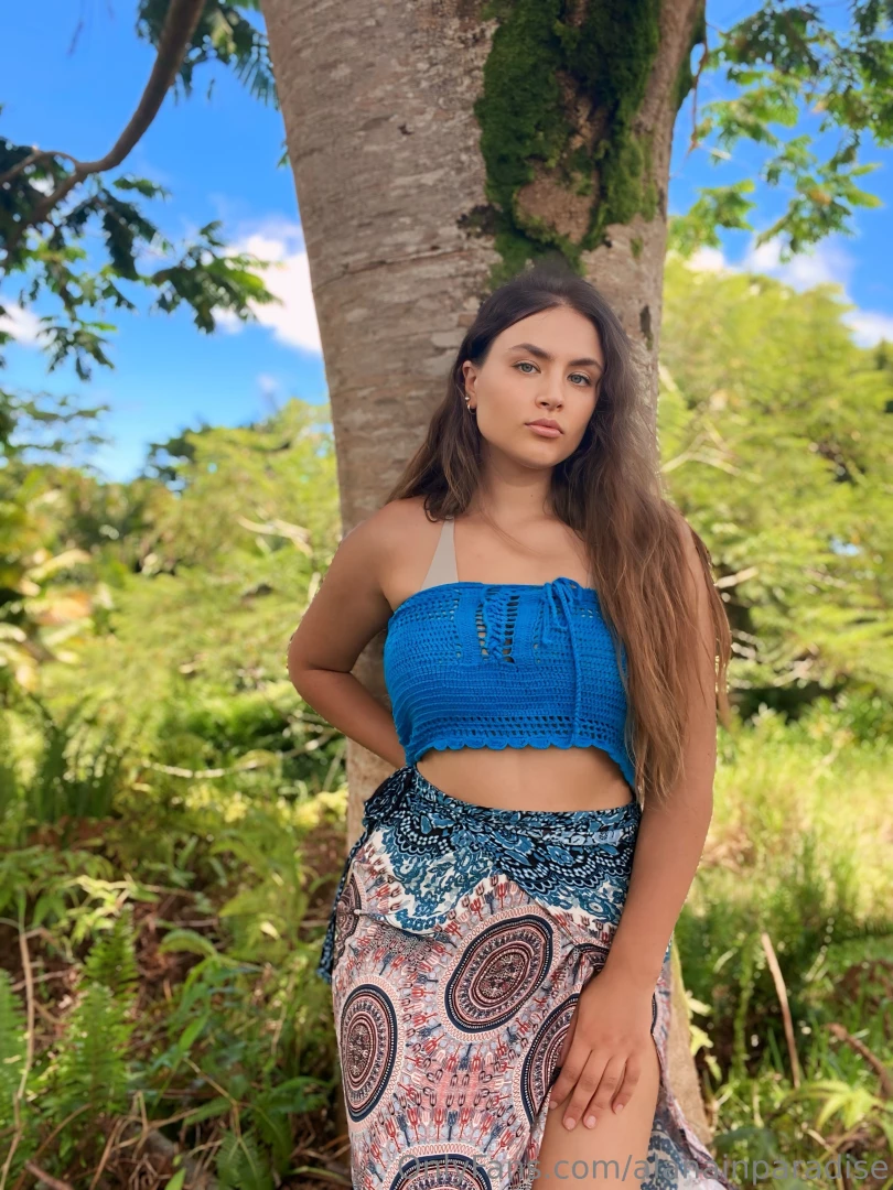 Floating on an island breeze 