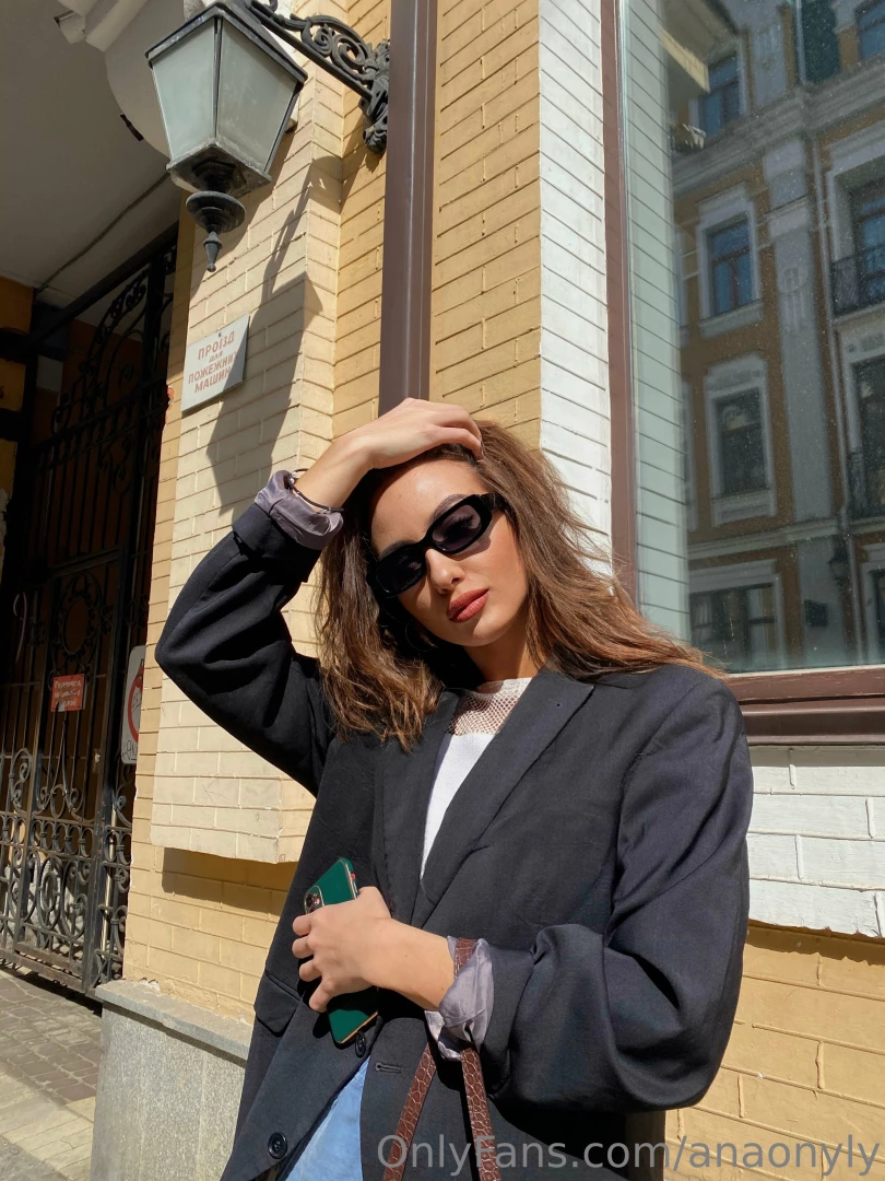 Happier in the sunshine where s the perfect first date 