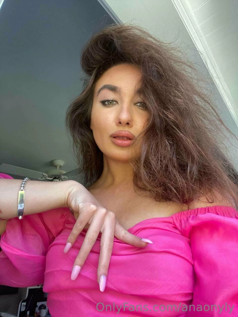 Pretty in pink i would wear this on our date night what s the best 