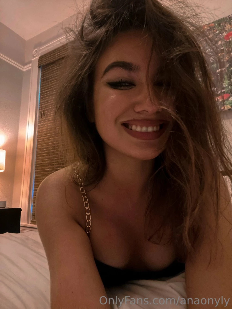 Smile every day love every second 