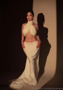 Go ahead manifest me i m clearly working