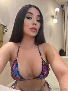 Okay spoiling my biggest fans tonight if you really know me you know i