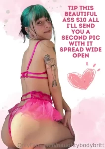 Tip me 10 and i ll send you a picture of me spreading my ass wide open part 1