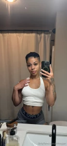 Goodmorning check dm feeling horny