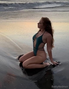 I love the ocean i feel free here