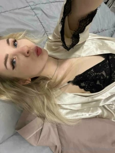 Viphoneyy part 79019