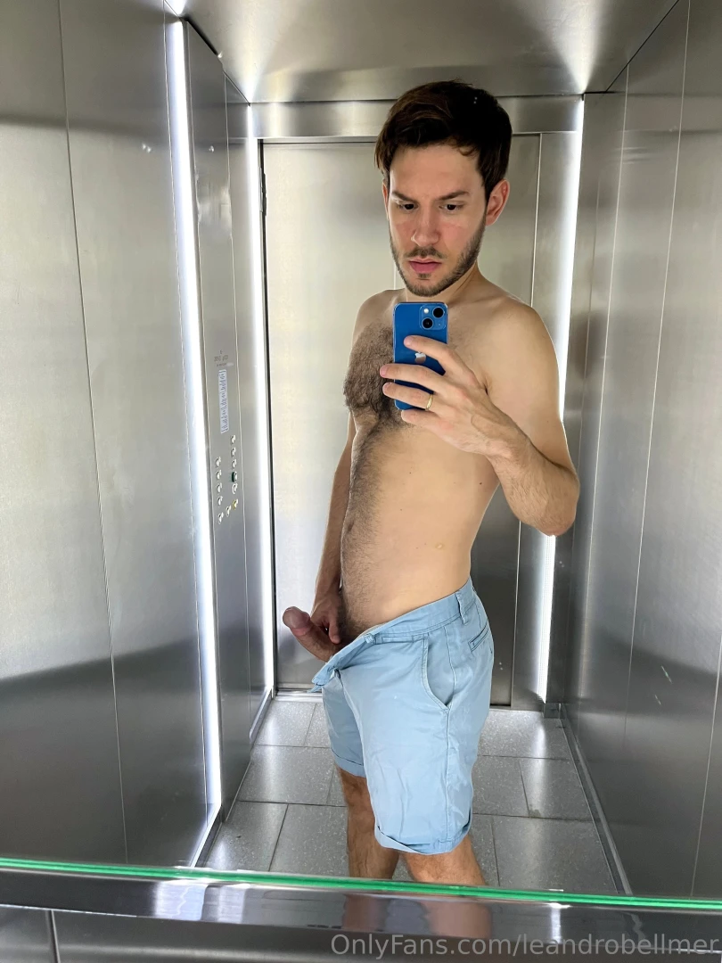 Elevator horniness i would love to get caught like this 