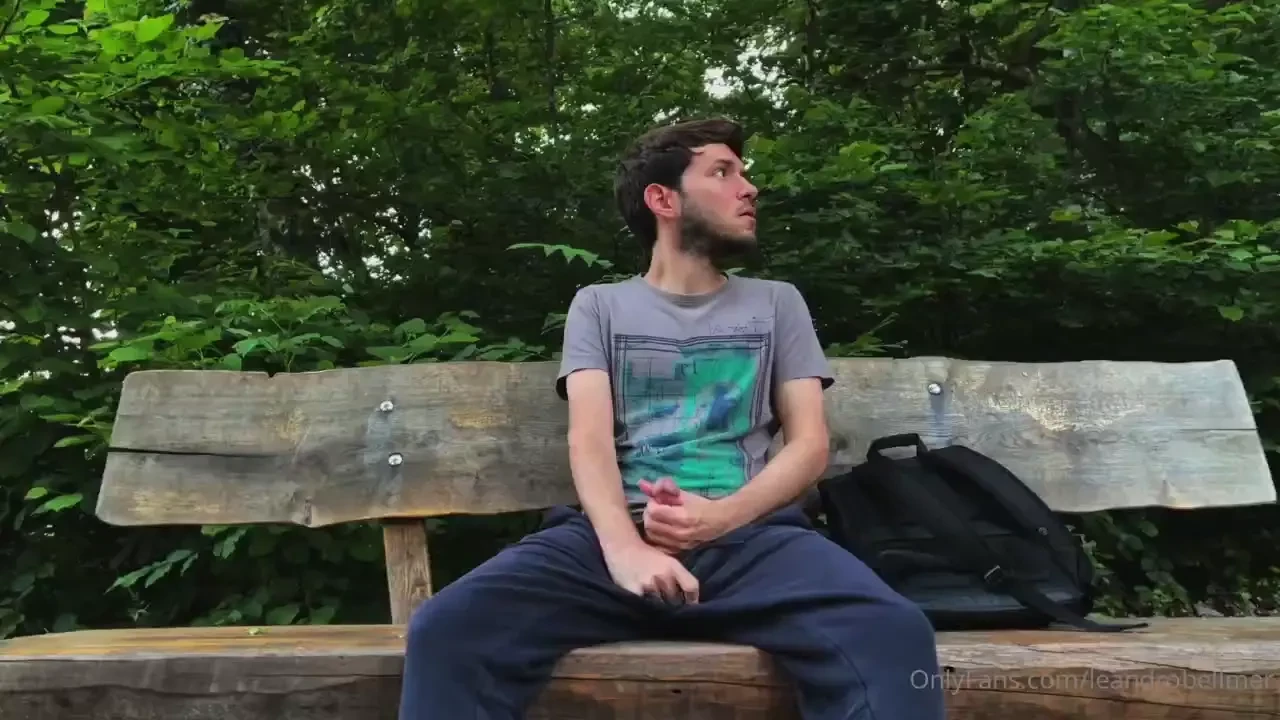 Jerking off on a bench outdoors until i have an orgasm and someone 