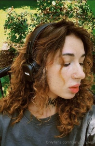 Let s play a game can you guess what s playing in my headphones