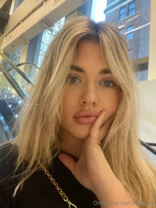 Waiting on new dog walking requests like