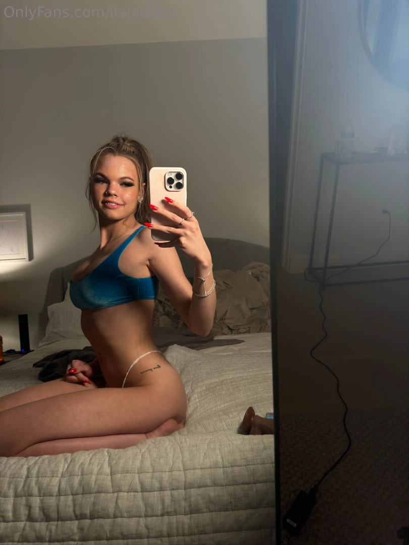I m craving for something hard rn babe tell me what makes your cock 