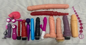 Dildo play video in pussy and ass 5 minute video x 5 photos 15 dollars part 2