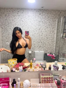 Hola mis amores este verano quiero calentarles el feed pero ustedes part 11