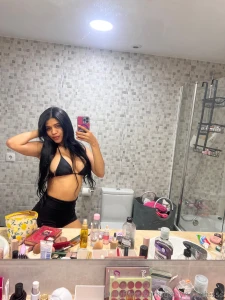 Hola mis amores este verano quiero calentarles el feed pero ustedes part 12