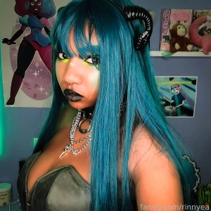 Trying to find another way to wear this corset but this look was part 2