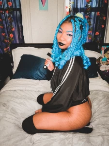 Just a horny girl in need of a good smash part 3