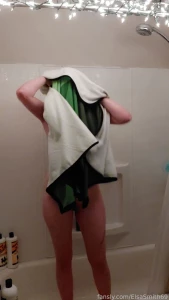 Big ole shower shoot and vid including the classic shit that part 1