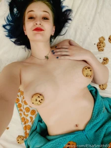 Cookiemonster cookies cosplay tits ass pussy blooper part 2