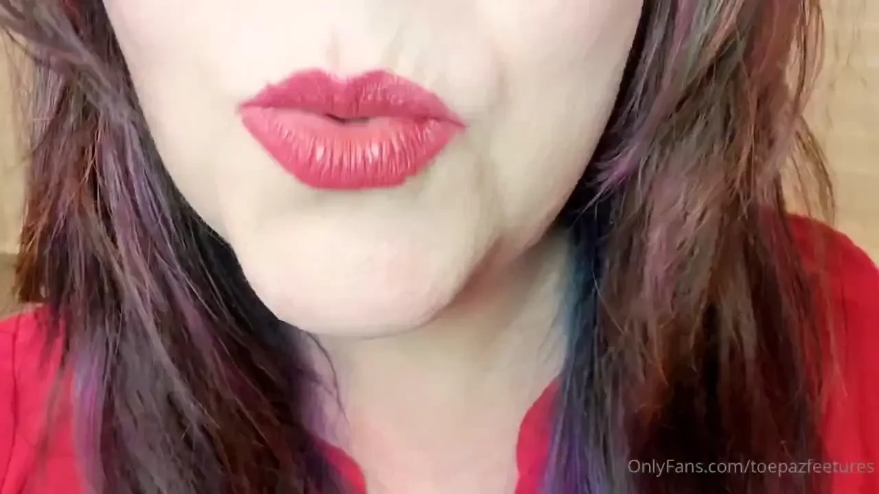 Anyone that loves my mouth and it s sensual tone teasing and hypnotic 