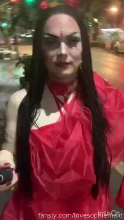 Madame lydia took me on a trip now we are in bangkok it s very warm part 2 