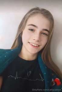 Honeyfoxvip is wet right now busty babe honeyfoxvip honeyfoxvip loves part 83