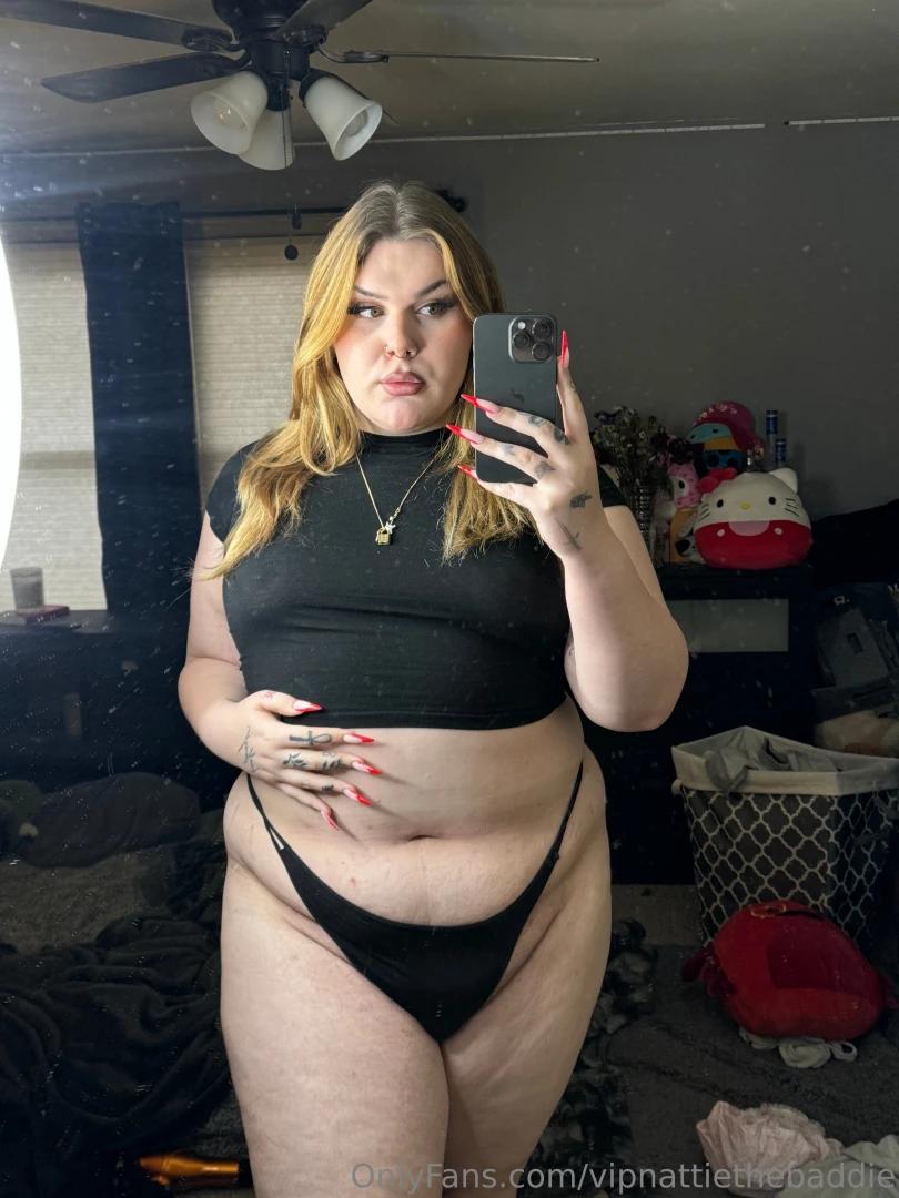 Thick girl tiny girlcock 