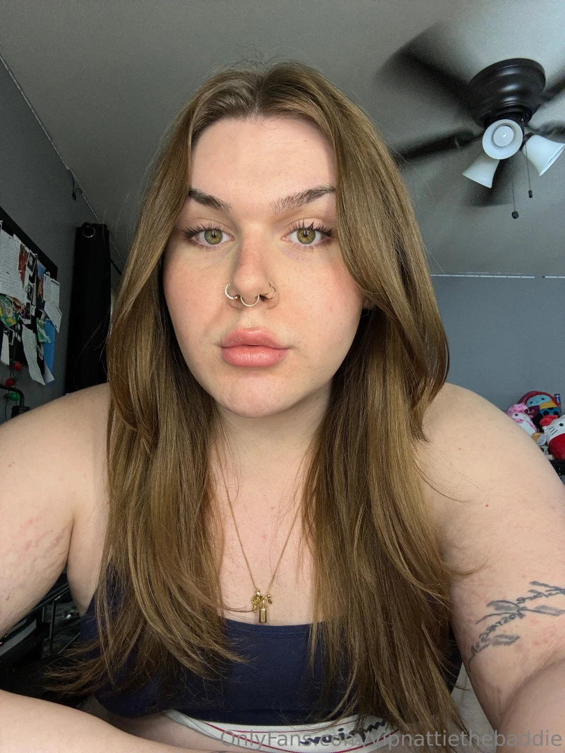 How could you resist such a pretty face tip me if you d facefuck me 