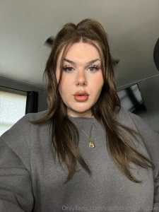 Tell me i have a pretty face that you wanna ram your cock in to