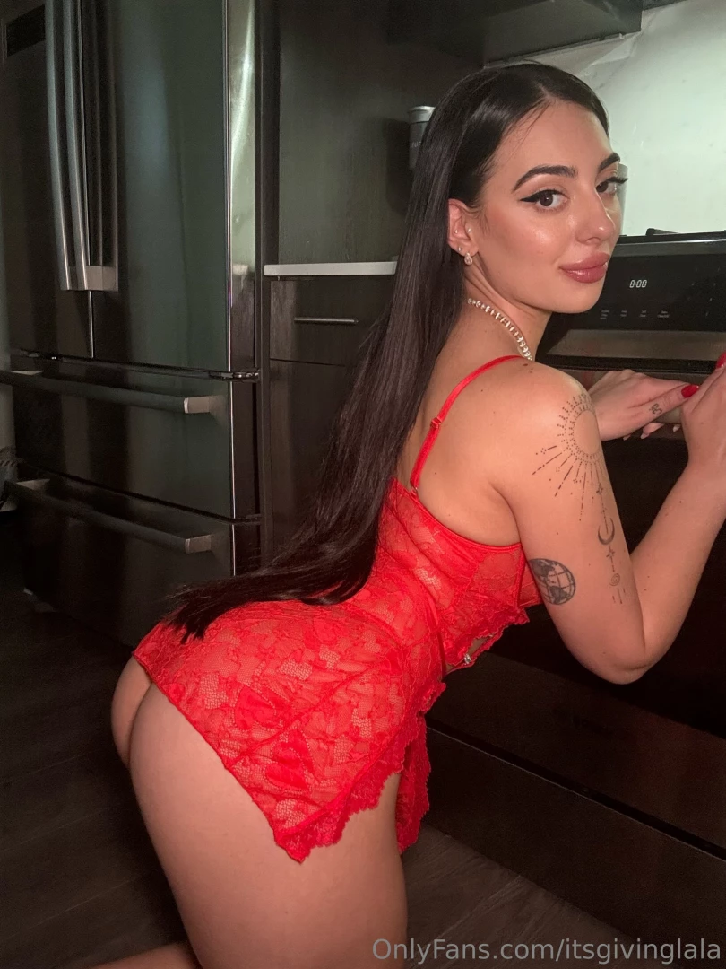 Do i pop up in your 3am thoughts part 1 